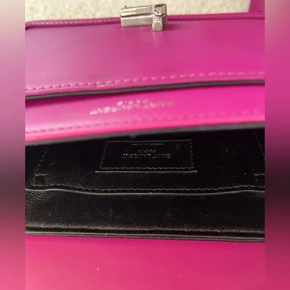 Saint Laurent Calfskin Solferino Fuschia Limited Edition Purse - Picture 5 of 15